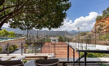 Casa en Venta Valle de Bravo