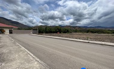Se vende lote en Catamayo en la Urbanización Ciudad de Sol