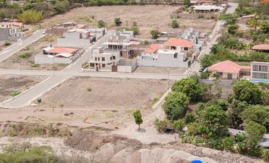 Se vende lote en Catamayo en la Urbanización Ciudad de Sol