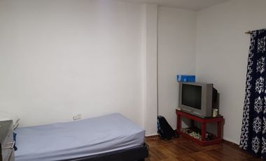 Venta de Casa en Colinas de la Alborada, 5 dormitorios, garaje cerrado