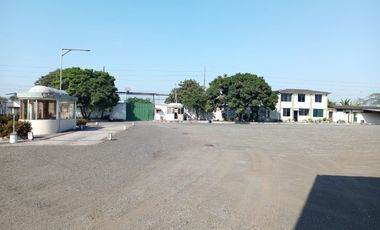 Bodega de alquiler en la Vía Durán-Boliche, Compejo de Bodegas, 350 m2.