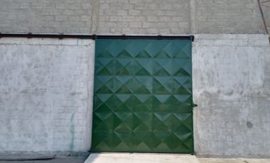 Bodega de alquiler en la Vía Durán-Boliche, Compejo de Bodegas, 350 m2.