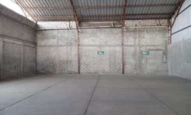 Bodega de alquiler en la Vía Durán-Boliche, Compejo de Bodegas, 350 m2.