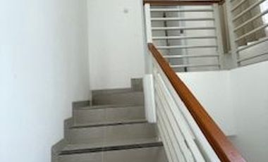 For sale : 2-storey house Classica Town House Gunung Putri