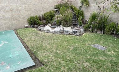Venta amplia casa 3 dormitorios en la Urbanización El Condado