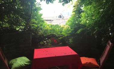 Casa En Venta En Pasaje Cerrado, Excelente Estado !!