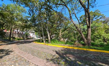 LAS CAÑADAS TERRENO EN VENTA EN ESQUINA EN ZONA BOSCOSA