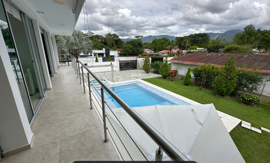 Amplia casa campestre en la vereda vanguardia