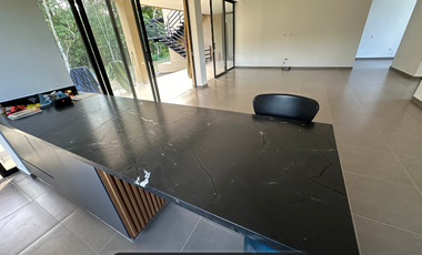 Casa moderna en medio del bosque en exclusivo en el condominio casa de campo en Restrepo