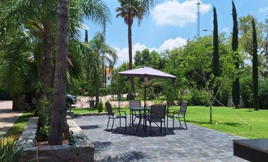 Club de Golf San Gil. Habitación para ejecutivo con uso a toda la casa modalidad Roomie San Juan del Rio .