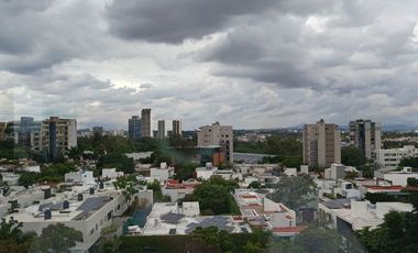 Amplio departamento en el Country Club