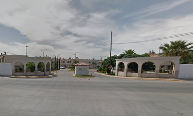 CASA EN VENTA EN QUINTAS DEL DESIERTO -SF