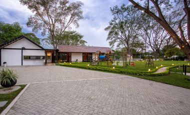 FINCA VILLA ESMERALDA SE PUEDE ALQUILAR FINES DE SEMANA Y PUENTES.