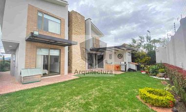 EXCLUSIVA CASA EN VENTA EN CAJICA, SIN ADMINISTRACION