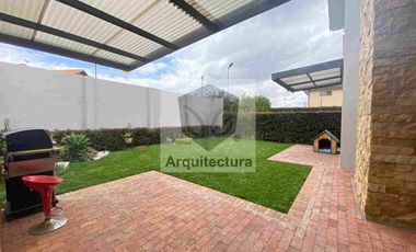 EXCLUSIVA CASA EN VENTA EN CAJICA, SIN ADMINISTRACION