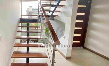 EXCLUSIVA CASA EN VENTA EN CAJICA, SIN ADMINISTRACION