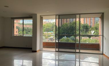 45155 Apartamento en arriendo en el sector Loma de los Benedictinos