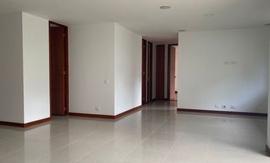45155 Apartamento en arriendo en el sector Loma de los Benedictinos