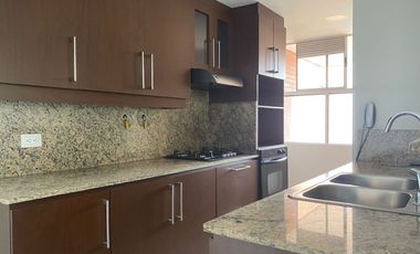 45155 Apartamento en arriendo en el sector Loma de los Benedictinos