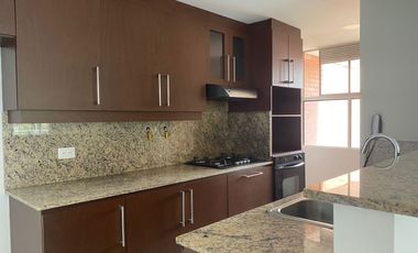 45155 Apartamento en arriendo en el sector Loma de los Benedictinos