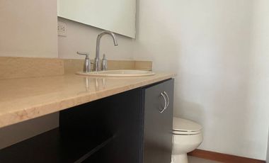 45155 Apartamento en arriendo en el sector Loma de los Benedictinos