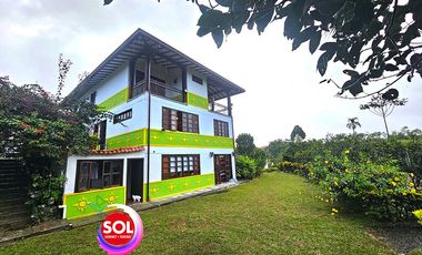 Hermosa casa finca de alquiler por días en Montenegro, Quindio, con piscina