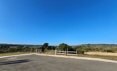 Exclusivos sitios de 2.000 m2 urbanizados