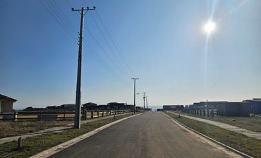 Exclusivos sitios de 2.000 m2 urbanizados