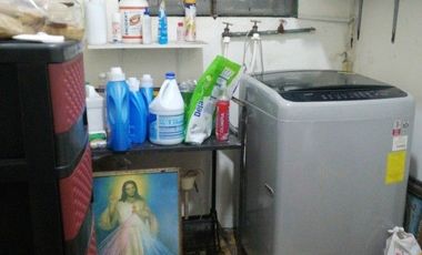VENDO CASA CON DOS LOCALES EN AV. QUITO Y MANABI
