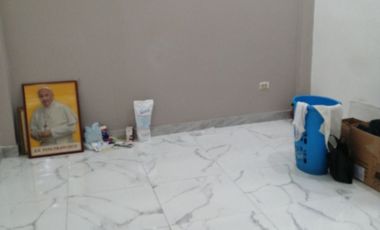 VENDO CASA CON DOS LOCALES EN AV. QUITO Y MANABI