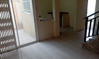 Casa en Alquiler Urbanización Villa Bonita, 3 dormitorios, conjunto cerrado