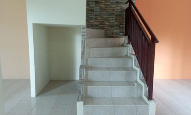 Casa en Alquiler Urbanización Villa Bonita, 3 dormitorios, conjunto cerrado