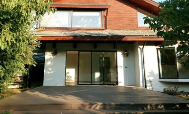 Arrendamos en Temuco  casa comercial de dos pisos en sector Lider vecino