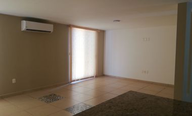 CASA EN RENTA EN QUERETARO EN PUERTA REAL, CORREGIDORA