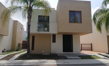 CASA EN RENTA EN QUERETARO EN PUERTA REAL, CORREGIDORA