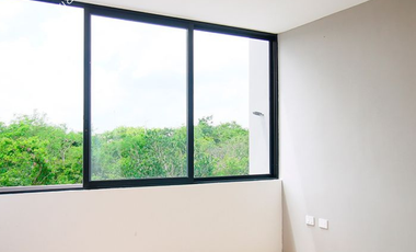 Casa en venta con alberca en privada residencial.