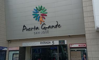 VENDEMOS LOCAL COMERCIAL CENTRO COMERCIAL PUERTA GRANDE