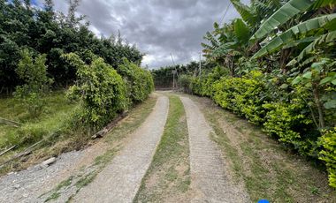 Terreno en venta en sector San José cerca del centro de Malacatos