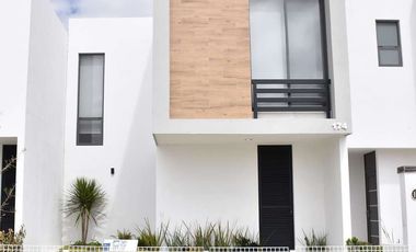 CASA EN RENTA EN CAPITTALA, Residencial a 400 MTS DEL HOSPITAL DE ALTA ESPECIALIDAD ZONA SUR