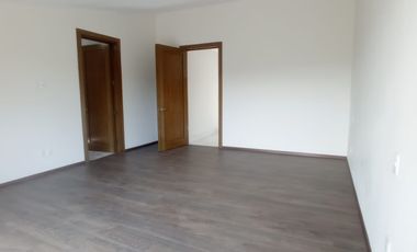 CASA EN VENTA EN CONJUNTO EN TECAMACHALCO REMODELADA CON Seguridad