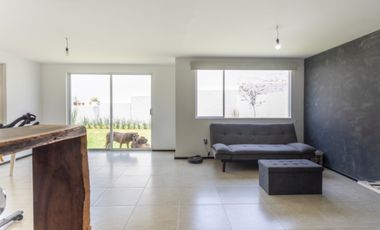 CASA EN VENTA EN BOSQUES DEL LAGO