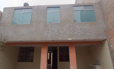 Casa de 2 Pisos con 2 Cocheras en Venta, Ideal para Remodelar 180M2
