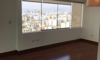 VENDO PRECIOSO DUPLEX  con Vista a parque y al mar