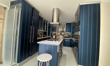 Excelente casa en uno de los condominios mas seguros en el sur de la ciudad, rodeado de bosque