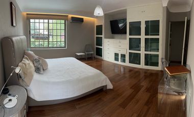 Excelente casa en uno de los condominios mas seguros en el sur de la ciudad, rodeado de bosque