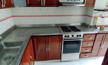 SE ARRIENDA CABECERA DEL LLANO 4 ALCOBAS