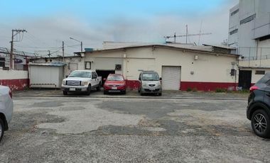 Local de Alquiler en Av. Carlos Julio Arosemena