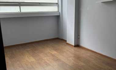 VENTA OFICINA EN INTERLOMAS, FRENTE A MAGNOCENTRO