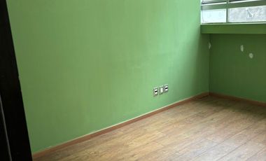 VENTA OFICINA EN INTERLOMAS, FRENTE A MAGNOCENTRO