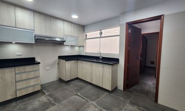 VENDO DEPARTAMENTO DE MODERNO EN EDIFICIO NUEVO CON EXCELENTE ILUMINACION